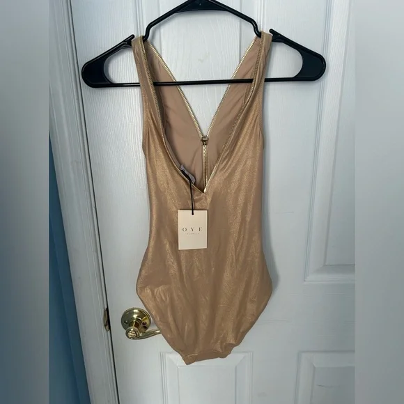 OYE Swimsuit - Picture 2 of 6